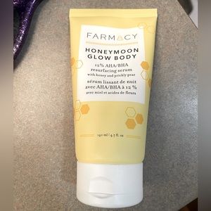 Brand new Farmacy Honeymoon Glow body serum